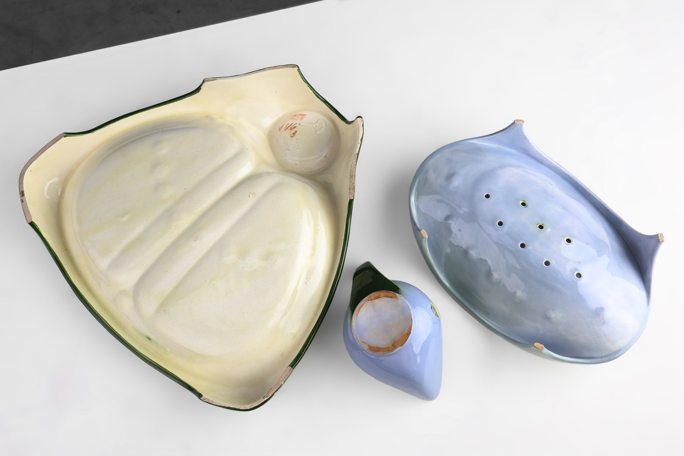 Rare Art Nouveau ceramic 3-piece asparagus set by Julius Dessler, Austria ca. 1900thumbnail
